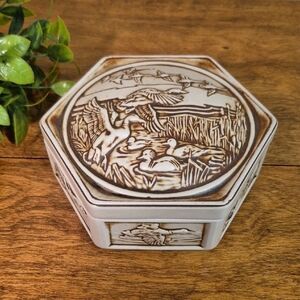 AVON 1980 Vintage Hexagonal Duck Design Ceramic Lidded Trinket Box